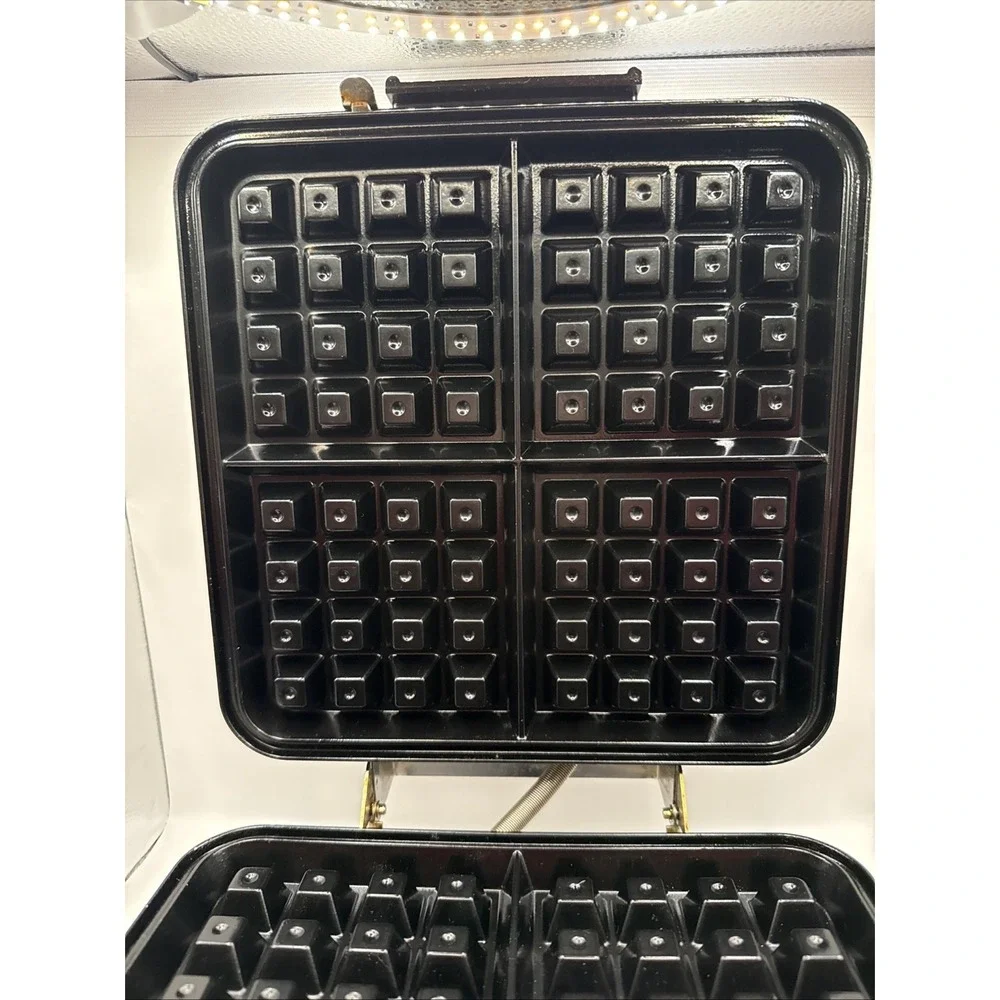 VillaWare Belgian Waffler 4 Square Waffle Maker Iron  Model 6100 Removable Plate
